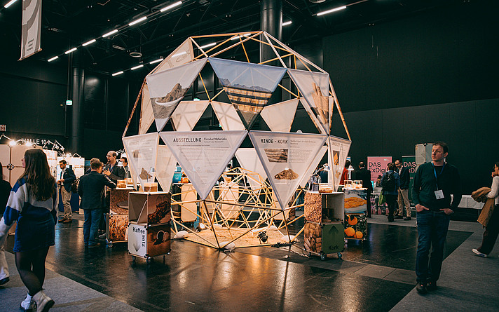 Die FH Salzburg ist am 11. März im Messezentrum bei der Innovations- und Technologiemesse SALZ vertreten. (c) MZS 1