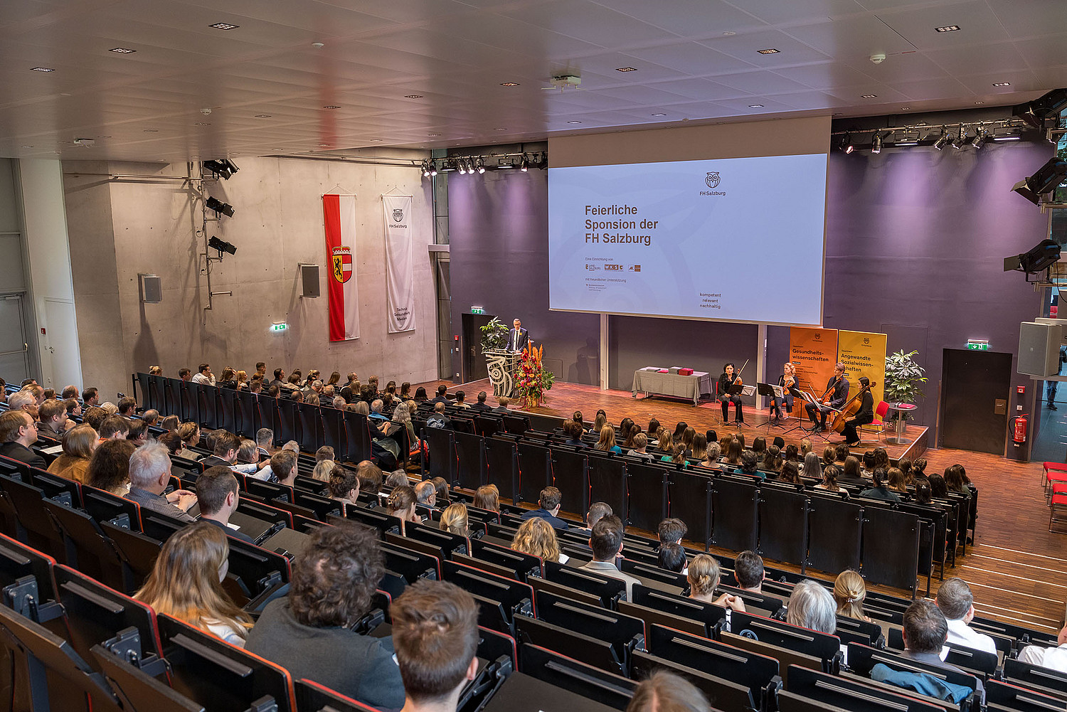 Sponsorships: 15,000 successful graduates | Salzburg University of Applied Sciences