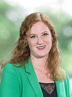 Porträt von: FH-Prof. Dr. Meindl Alina